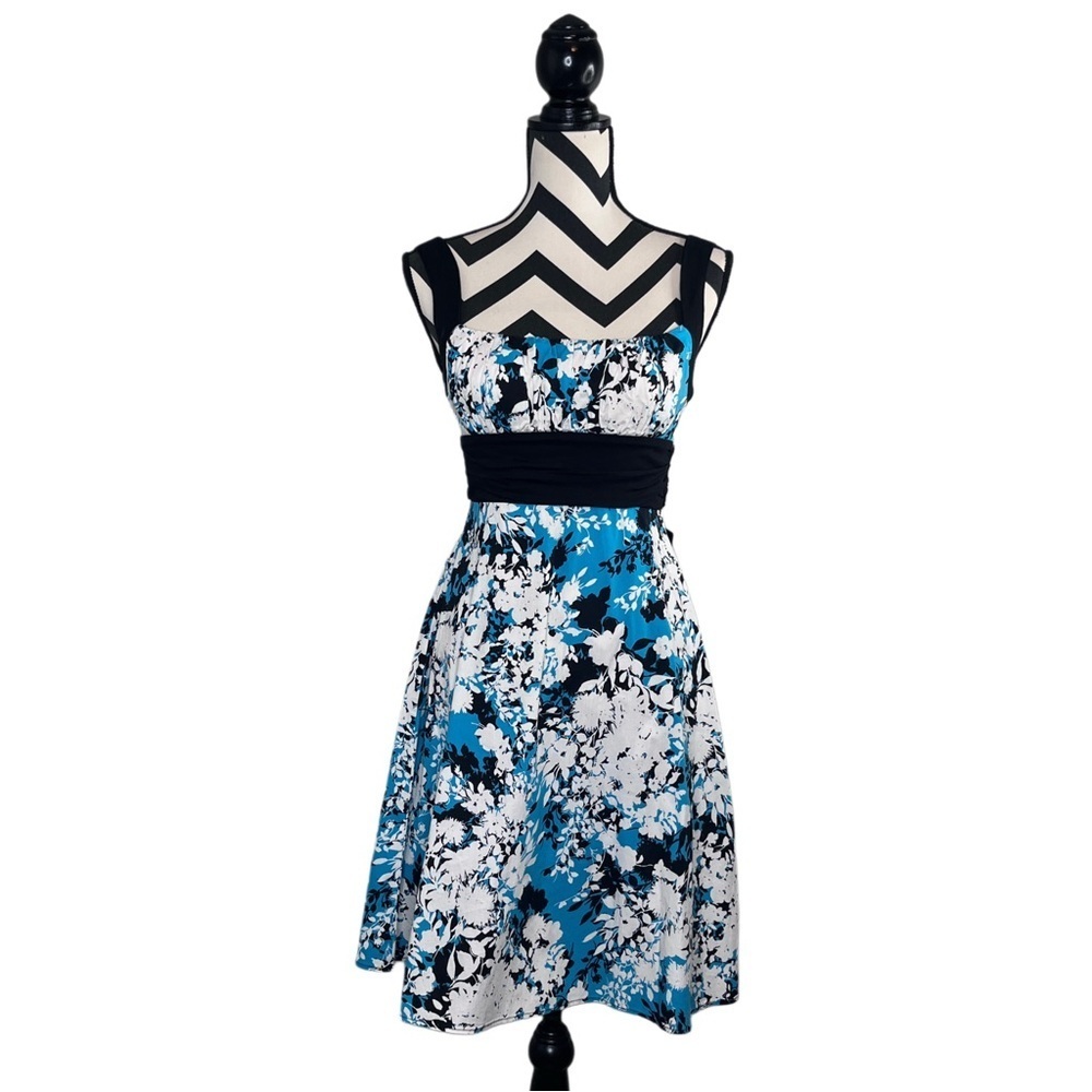 B. Smart Y2K Sz 6 Floral Babydoll Party Cocktail Fit and Flare Dress